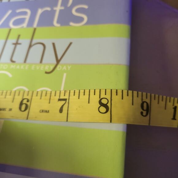 Book: Martha Stewart's Healthy Quick Cook 52 quick, easy menus Hardcover - Picture 11 of 12